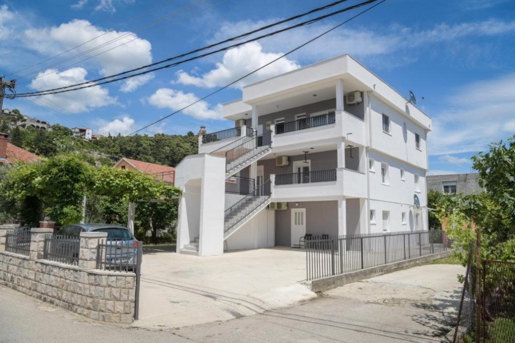 Apartments Tila Trebinje Exterior photo